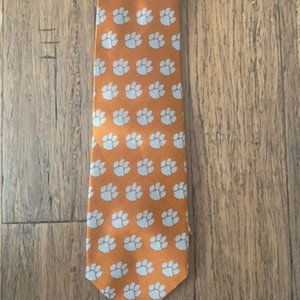 Clemson Tigers Varsity Vests Tie